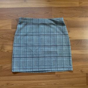 Plaid print pencil skirt